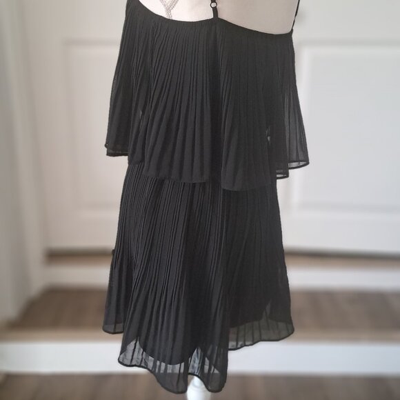 EXLURA Romper Spaghetti Strap Pleated Short Jumpsuit Outfit Large NWT - Picture 4 of 11